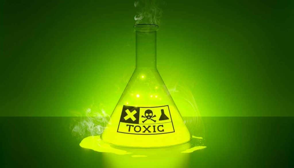 Significado-del-color-verde-en-lo-negativo